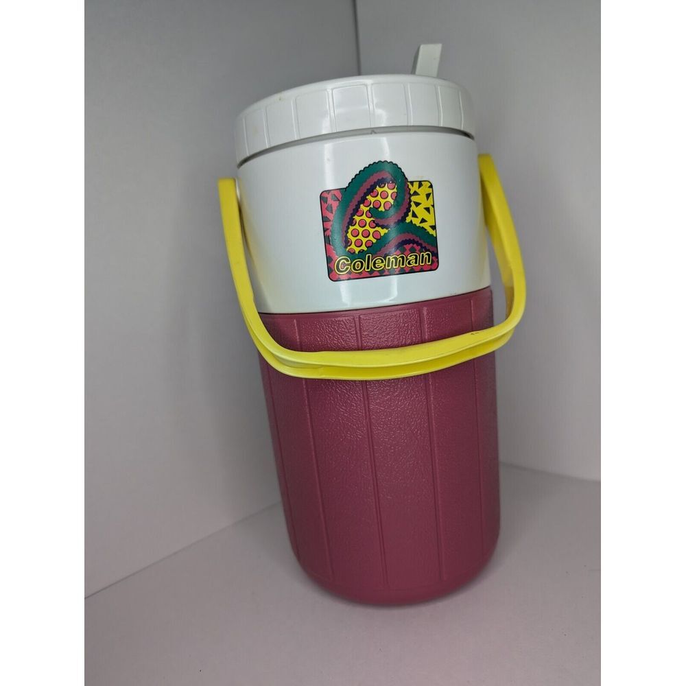 Vintage Coleman 5590 1/2 Gallon Cooler Jug Water Drink Pink & White 90's‎ Logo